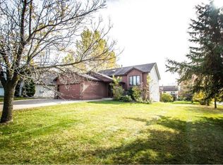 7185 Upper 157th St W, Apple Valley, MN 55124