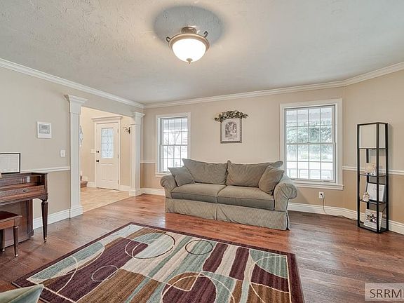 4th image of 3401 Cobblestone Ln