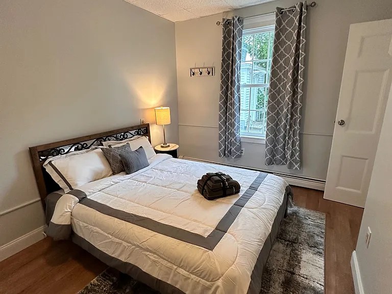 312 Union St #4 — Photo 9