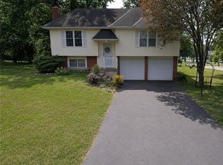14215 W 94th Ter, Lenexa, KS 66215