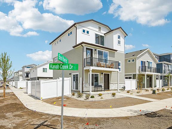 Rand Exterior