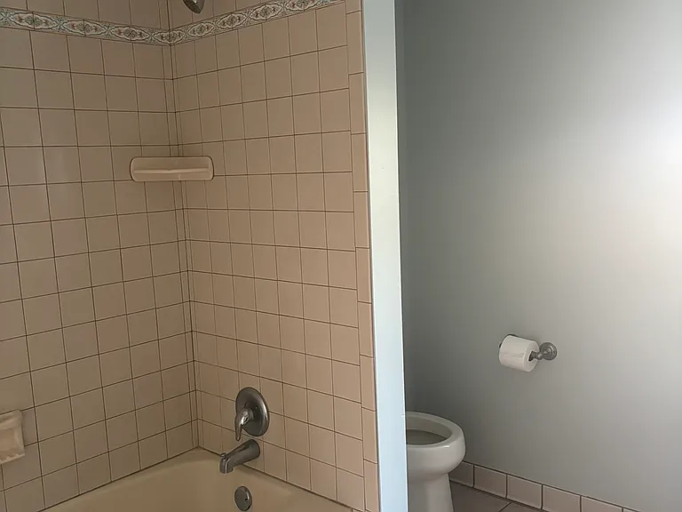 315 N Orange St — Photo 18