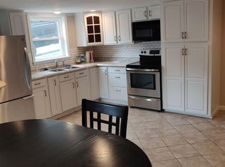 38 Swallow St APT C, Pittston, PA 18640