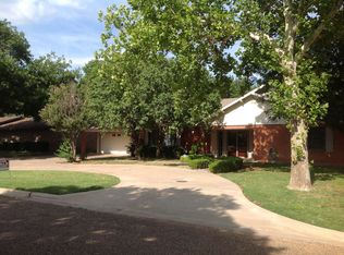 1306 Holiday Dr, Plainview, TX 79072