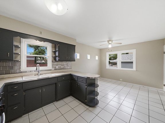 5th image of 3798 W 76th Pl