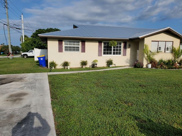 3308 NE Jeannette Dr