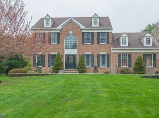 13 Carlton Rd, Flanders, NJ 07836