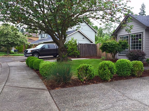 2nd image of 7589 SE Lillian Ave