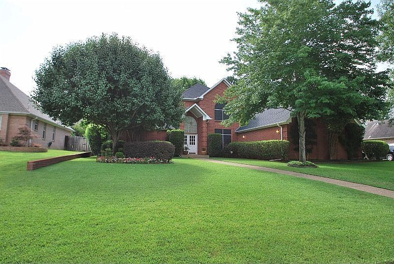 1st image of 6804 Lacosta Dr