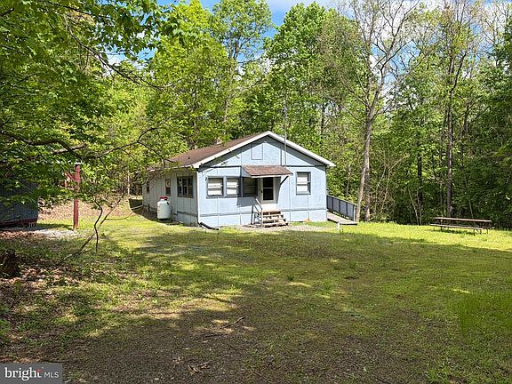 3rd image of 9766 Valley View Rd