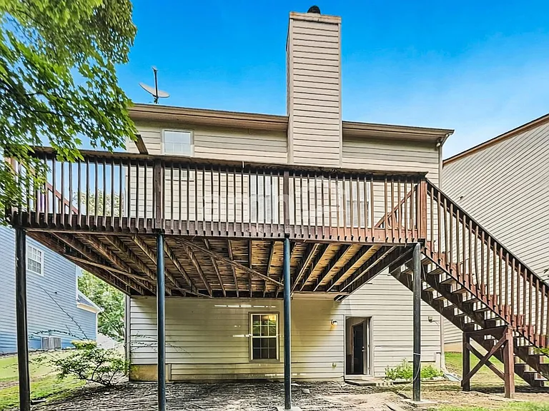 3450 Ridgefair Dr — Photo 16