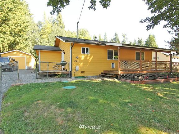 2nd image of 2611 S Lake Stevens Road