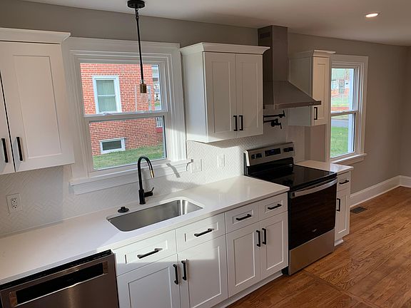 5th image of 3608 Maryland Ave