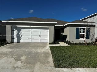 604 Lychee Ln, Fort Pierce, FL 34981