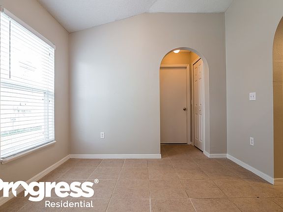 4th image of 5091 Silver Thistle Ln