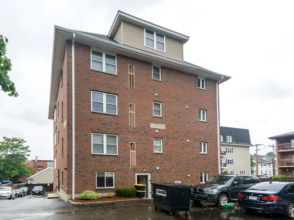 10 Middle Street Ct APT 7, Waltham, MA 02451