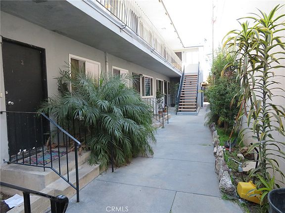 3rd image of 1547 Euclid St