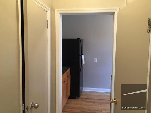 3rd image of 1764 Bedford Ave APT 21