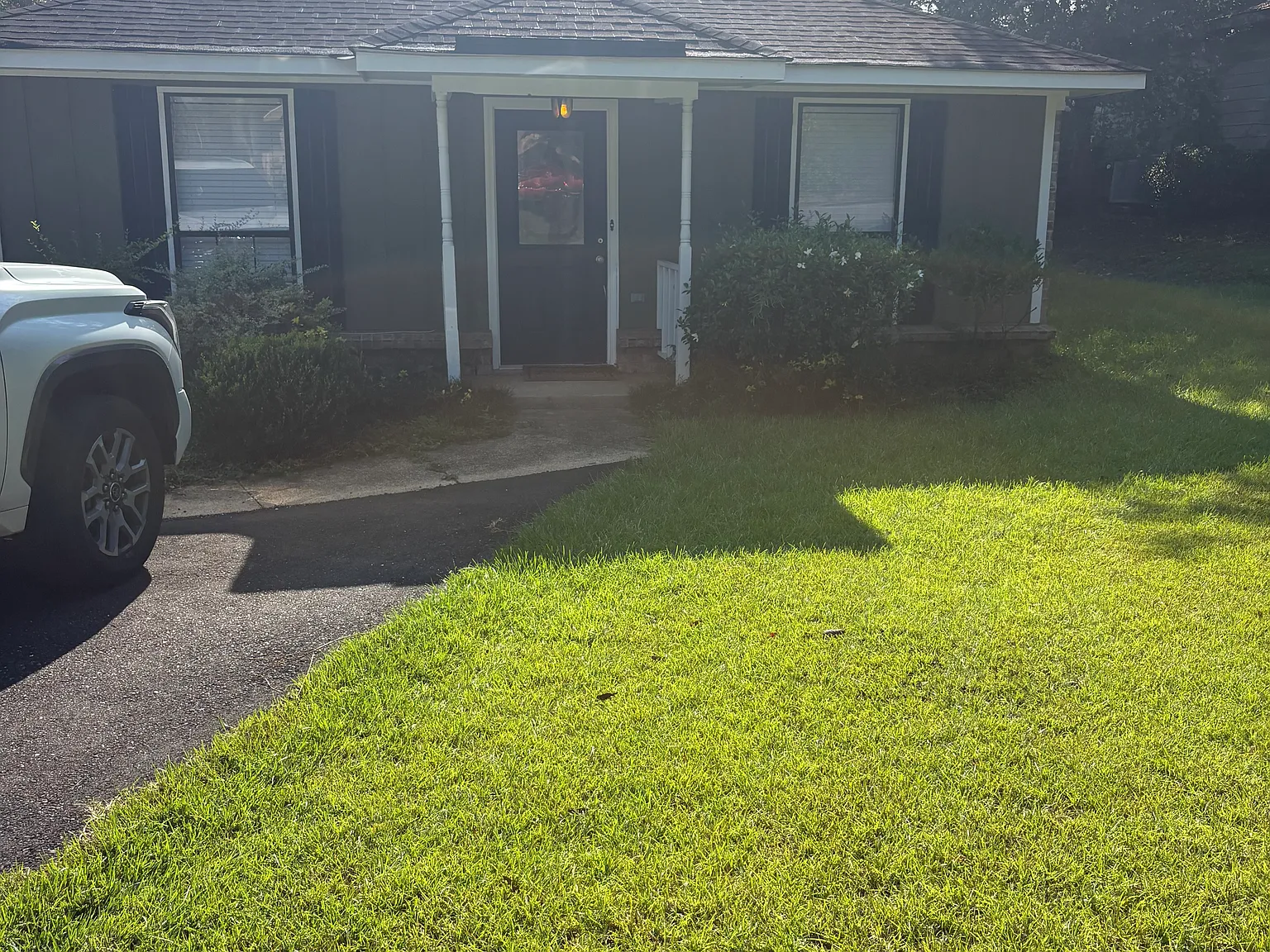 3 bed, 1120 sqft, $1,600 — Photo 1