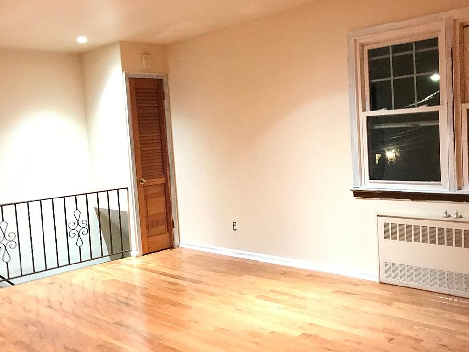 1st image of 161 Edgewood Ave Floor 2