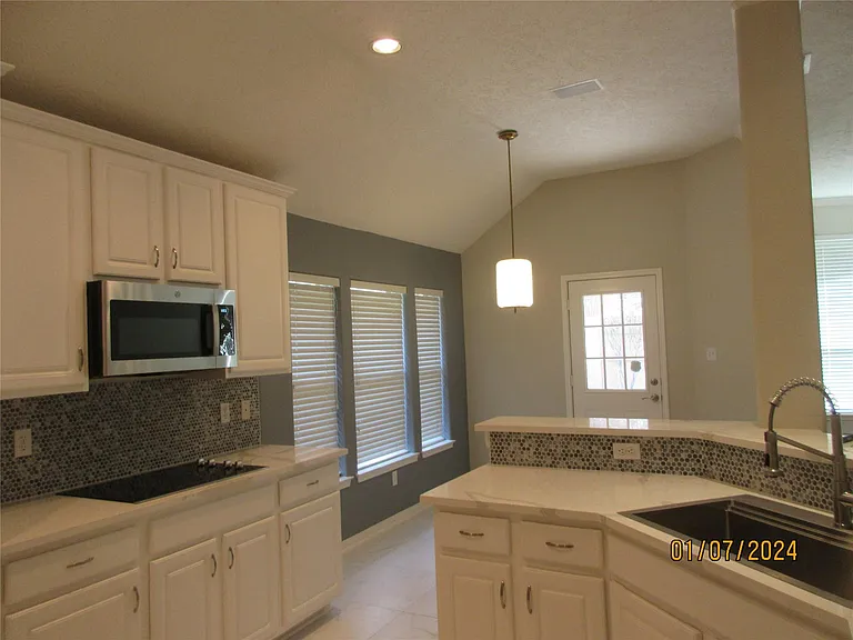 1110 Parkhaven Ln — Photo 18