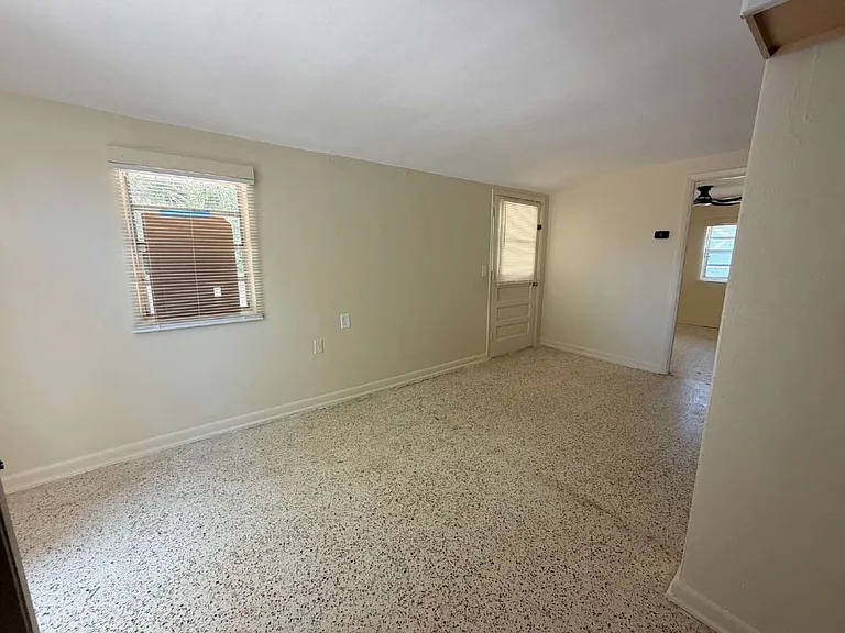 5808 Olive Dr — Photo 6