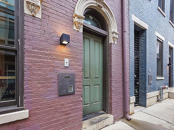 4th image of 118 W 15th St #183