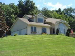 W17576 Silver Creek Rd, Galesville, WI 54630