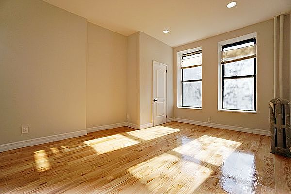 1st image of 143 Halsey St APT 3