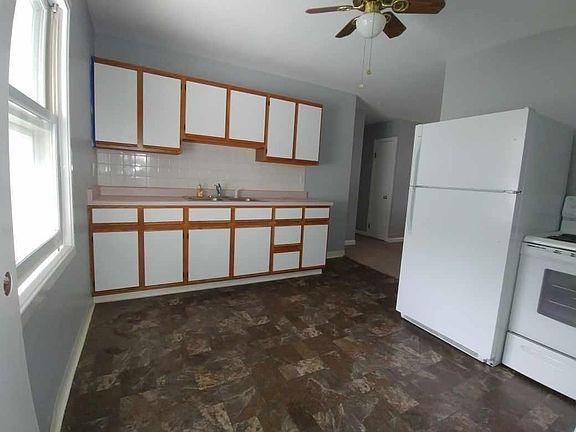 3rd image of 1312 S Annway Dr