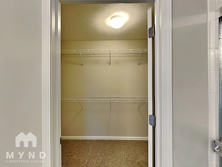 335 Cloverhill Dr — Photo 16
