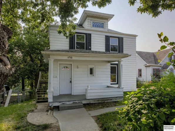 6310 Military Ave, Omaha, NE 68104