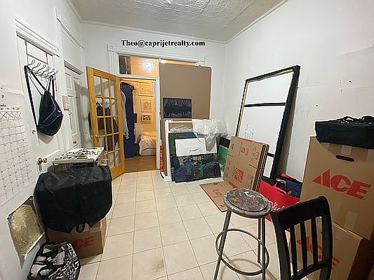 3rd image of 224 Stanhope St #2L