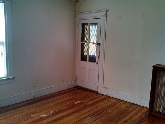2nd image of 163 N Maple Ave