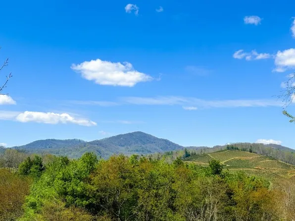 N Independence Ave, Independence, VA 24348