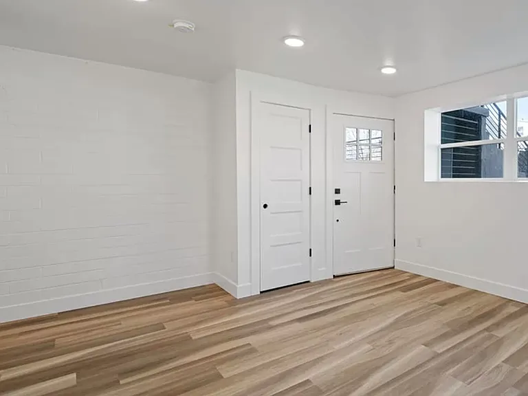 2550 Orchard Ave — Photo 7