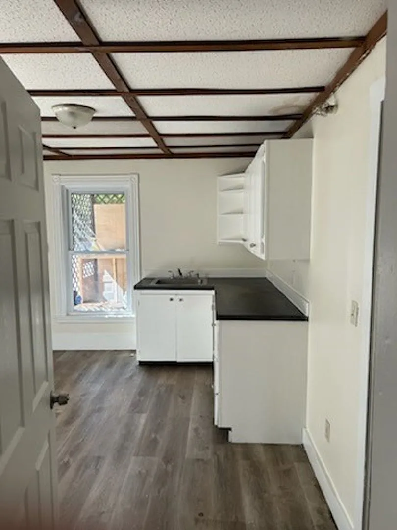529 Main Street — Photo 3