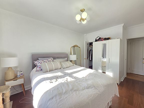 5th image of 20-37 26th St #1FUP