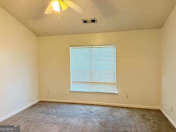 4th image of 2502 Walden Lake Dr