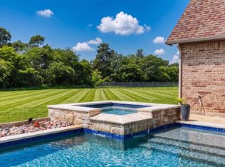 30 Laura Cir, Gunter, TX 75058
