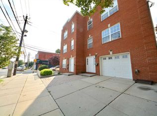 151 Avenue E #1, Bayonne, NJ 07002
