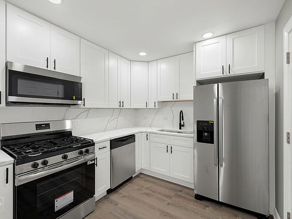 4th image of 4141 Poplar Ave