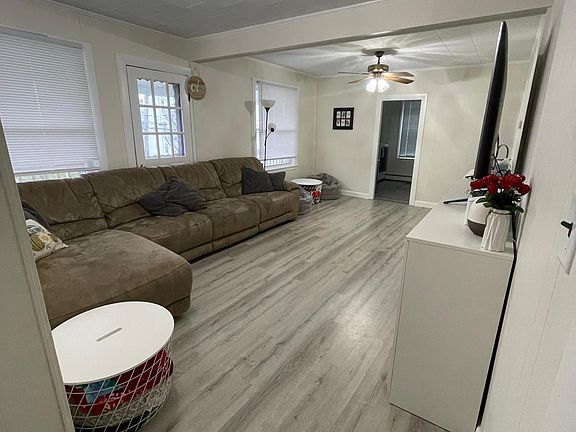 5th image of 68 Central St Floor 2