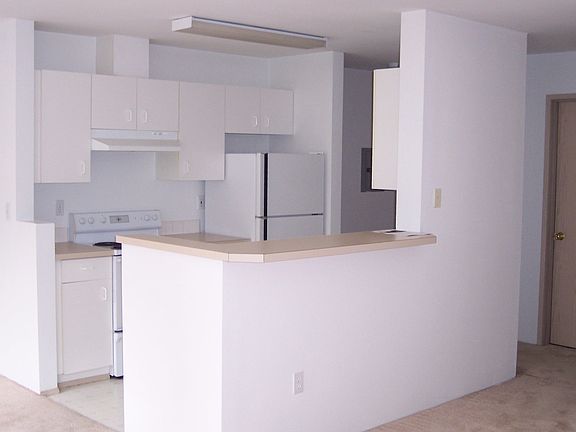 2nd image of 9425 35th Ave NE APT 213
