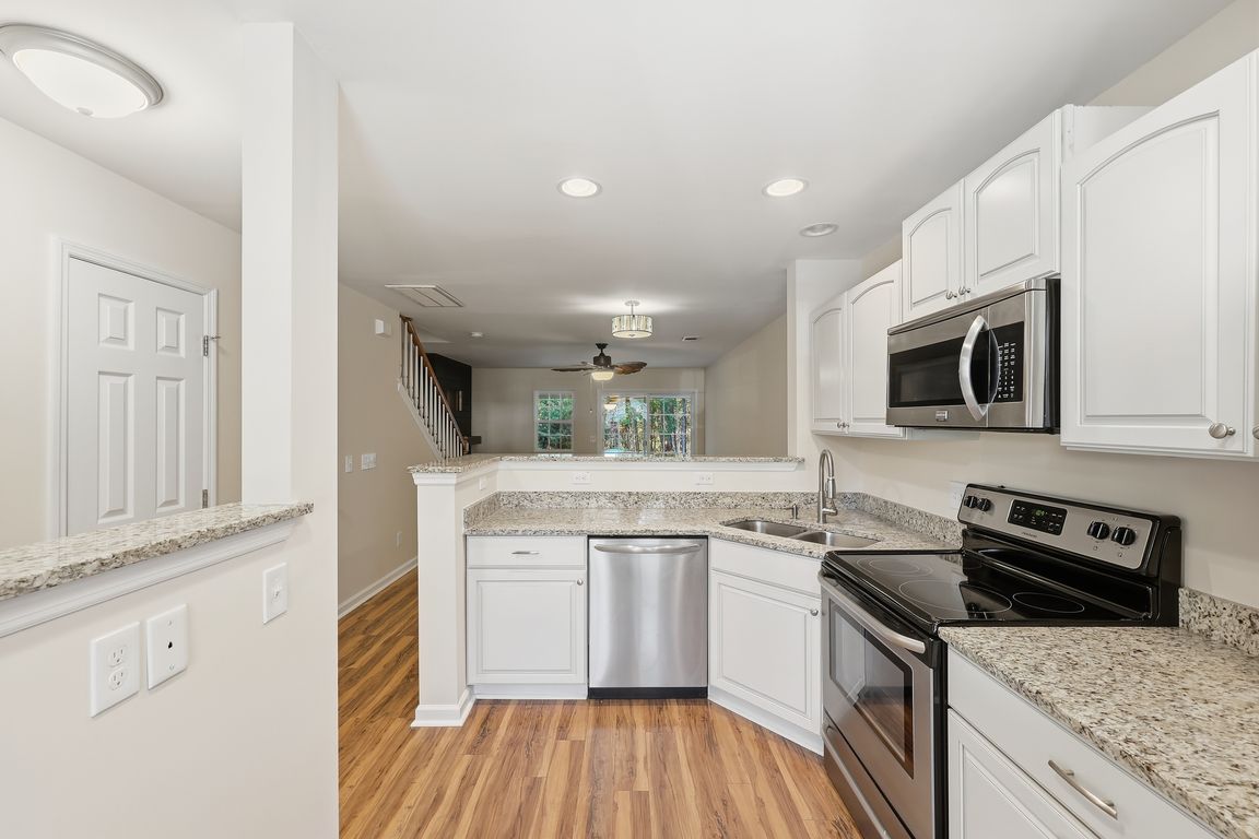 next background image