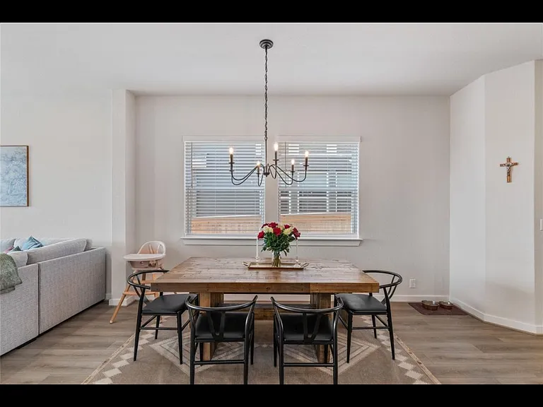 128 Radnor — Photo 12