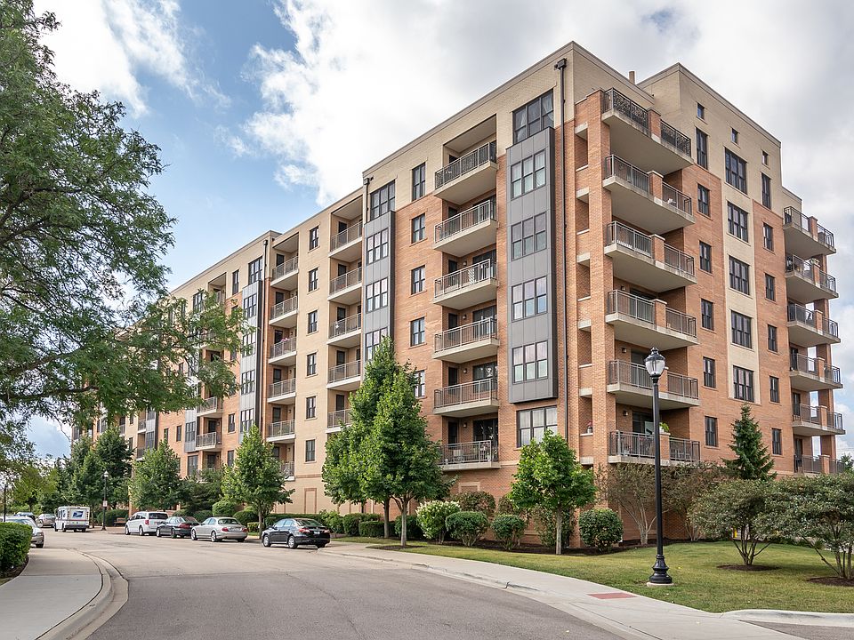 1st image of 300 Anthony Ave Unit 709