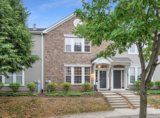 239 Springbrook Trl S, Oswego, IL 60543