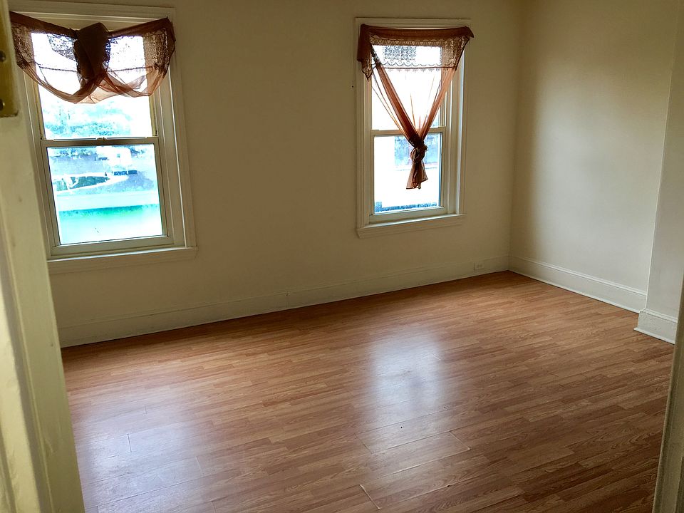 1st image of 2716 Germantown Ave