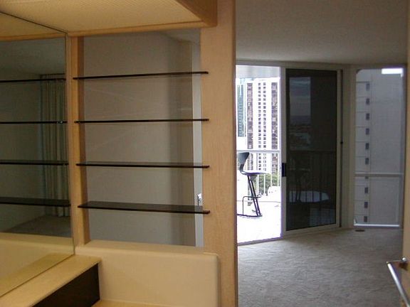 5th image of 1212 Nuuanu Ave APT 2104